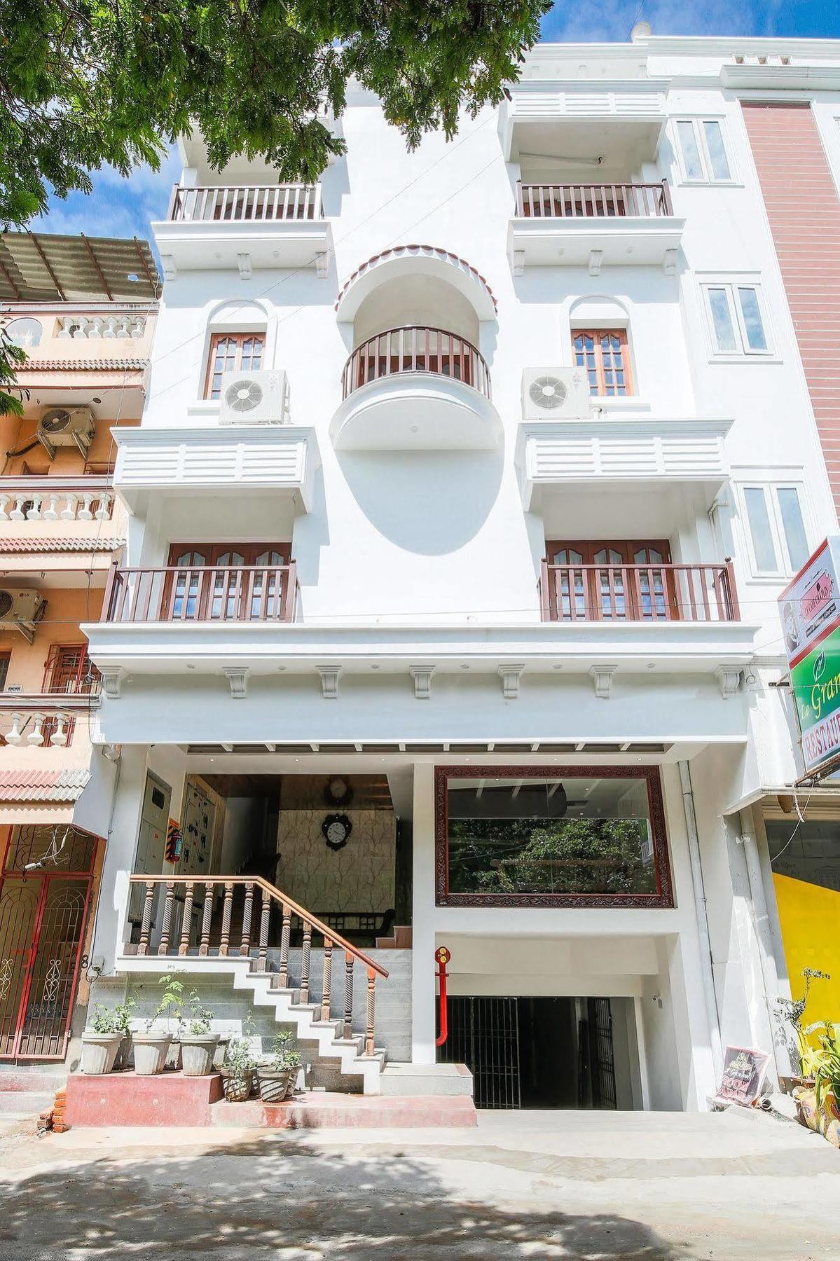 Treebo Grace Inn, 3 Min Walk From Promenade Beach Pondicherry Luaran gambar